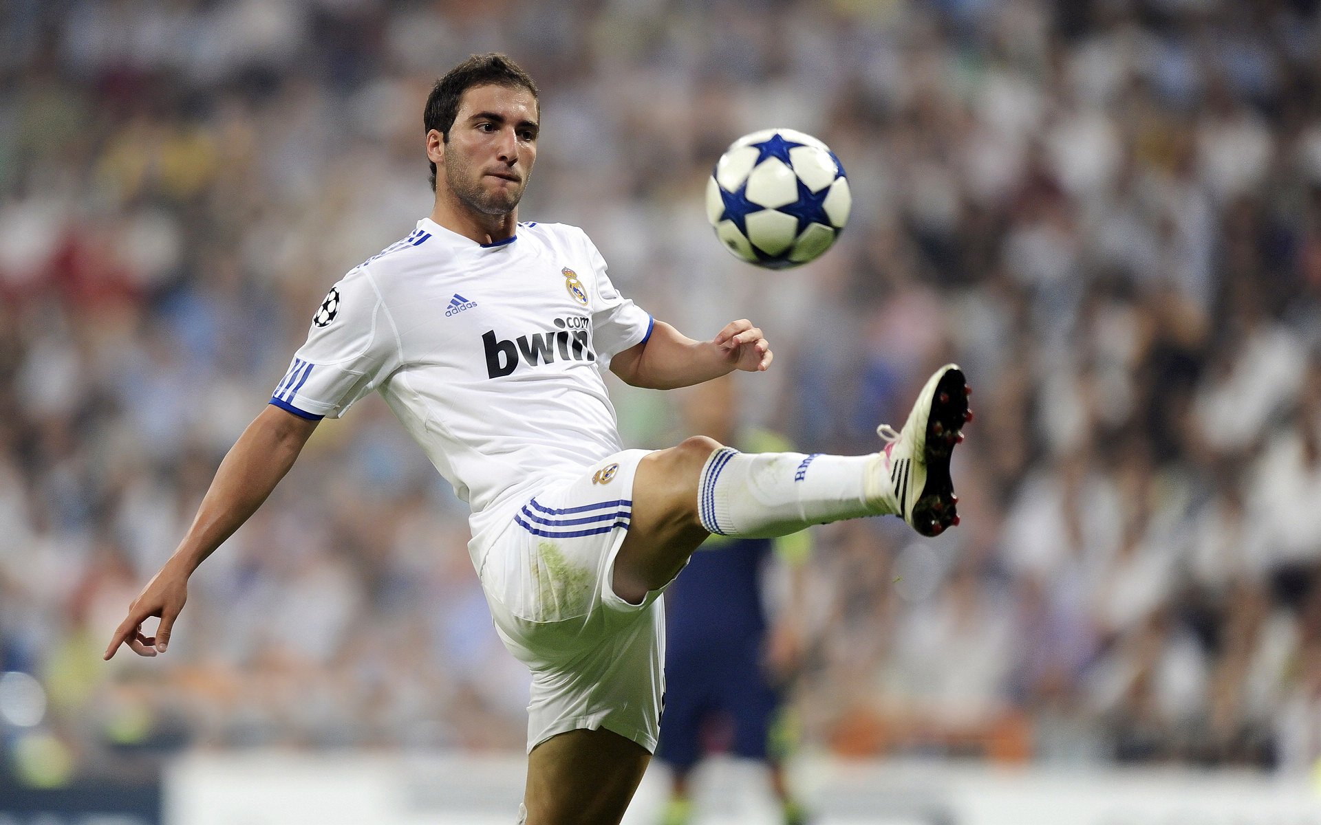 德甲快速突袭：秒秒钟冲破防线！，德甲对抗