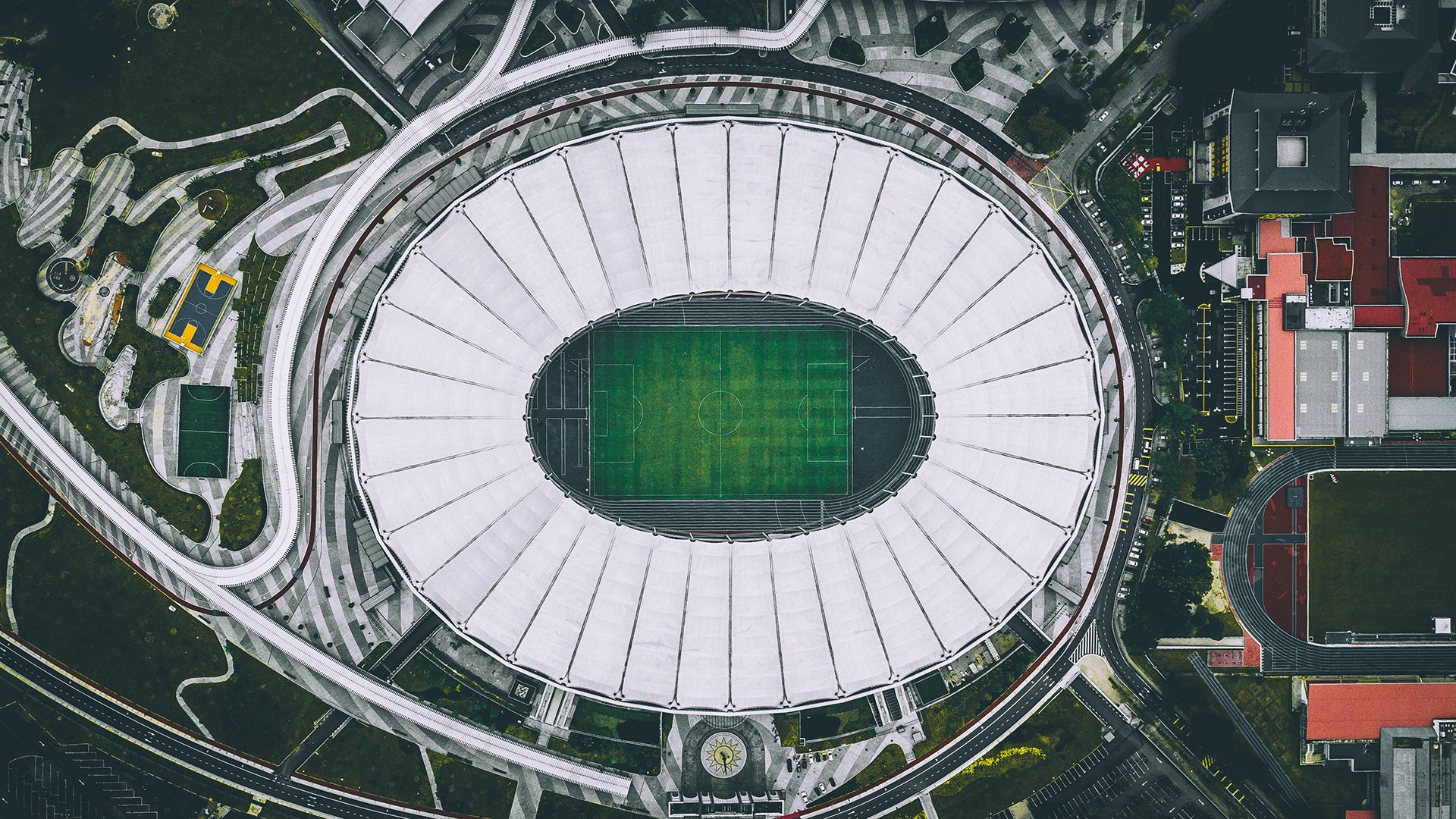 2026 世界杯纪念金币今日全球发售，中国区分配名额在上线十分钟内被抢购一空。